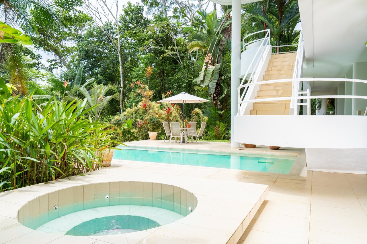 Modern Rainforest Estate, Manuel Antonio, Puntarenas