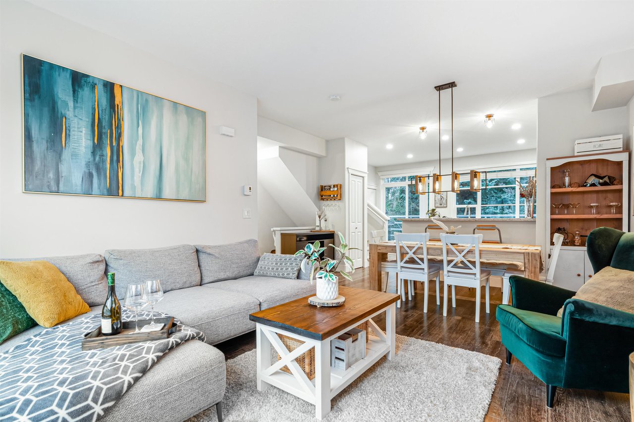 46-15405 31 Ave