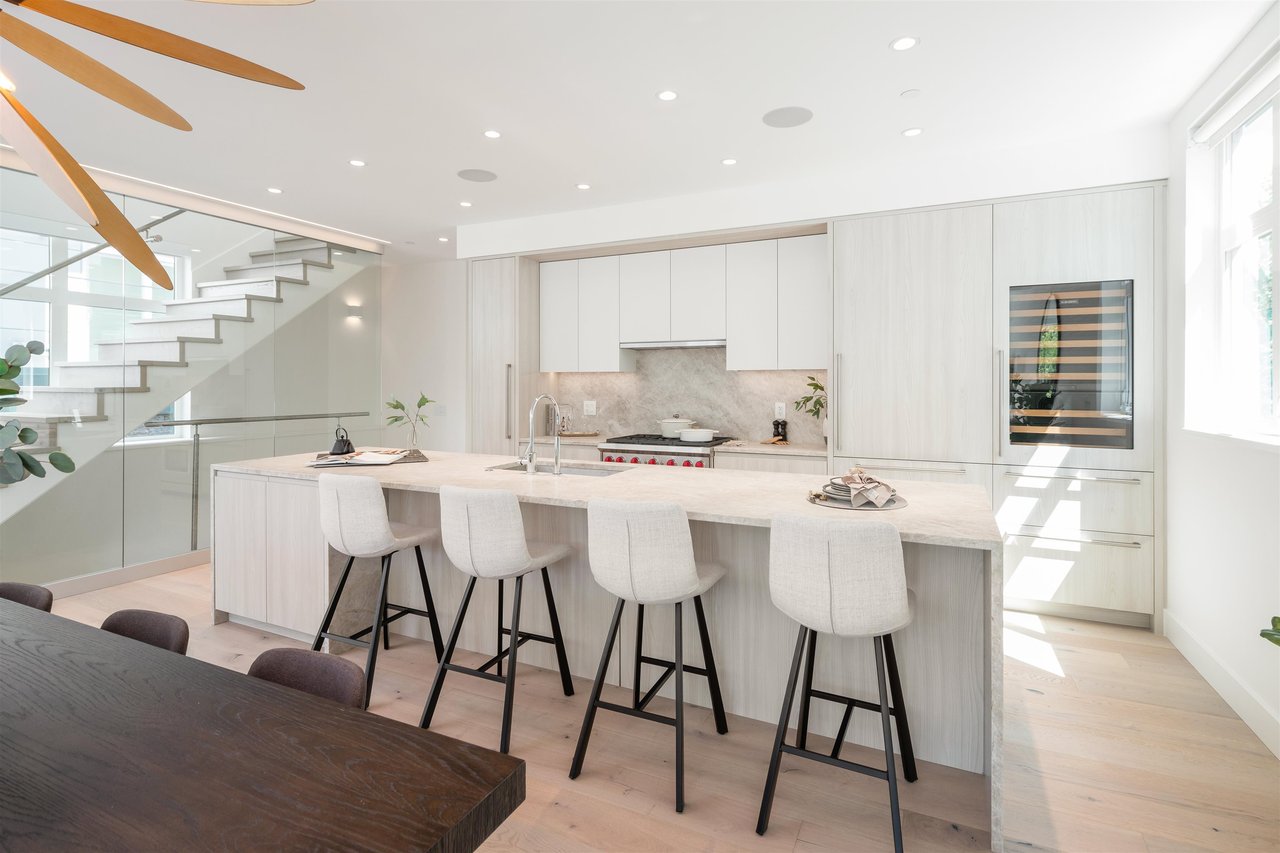 584 Arthur Erickson Pl