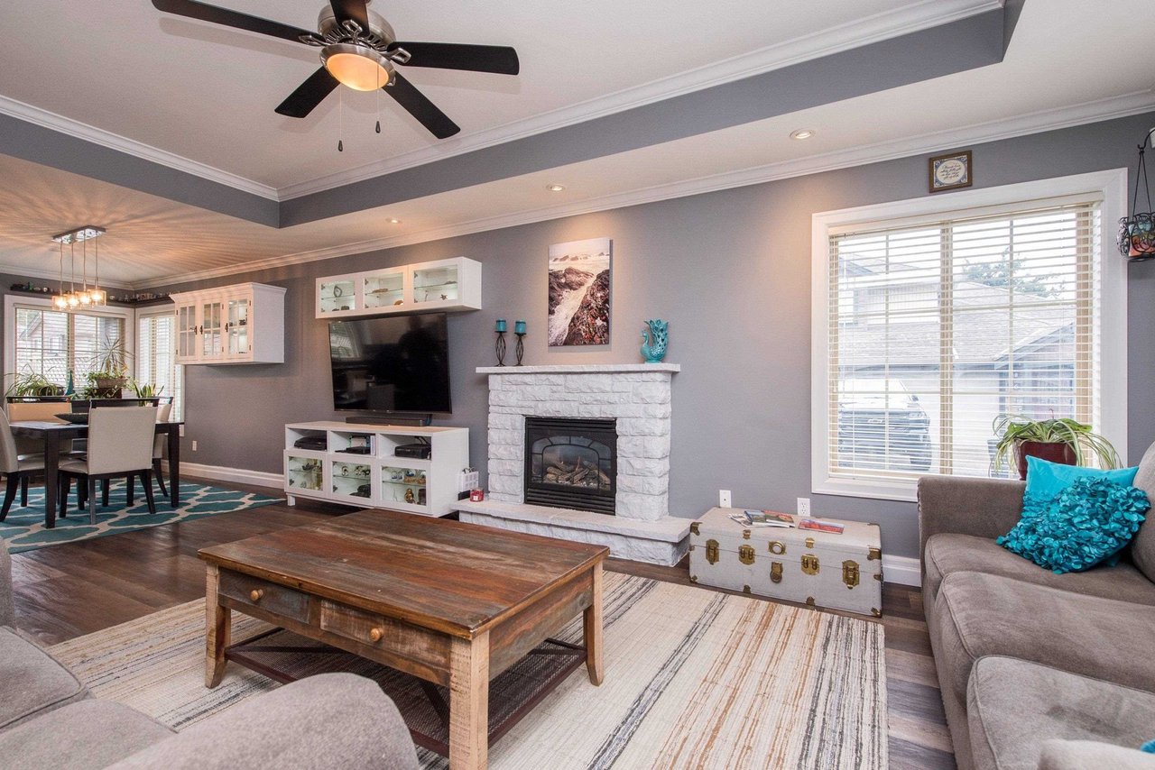 42-6450 Blackwood Ln