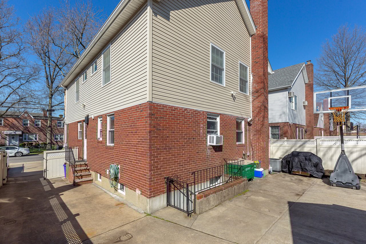 112 N 6th Street, New Hyde Park