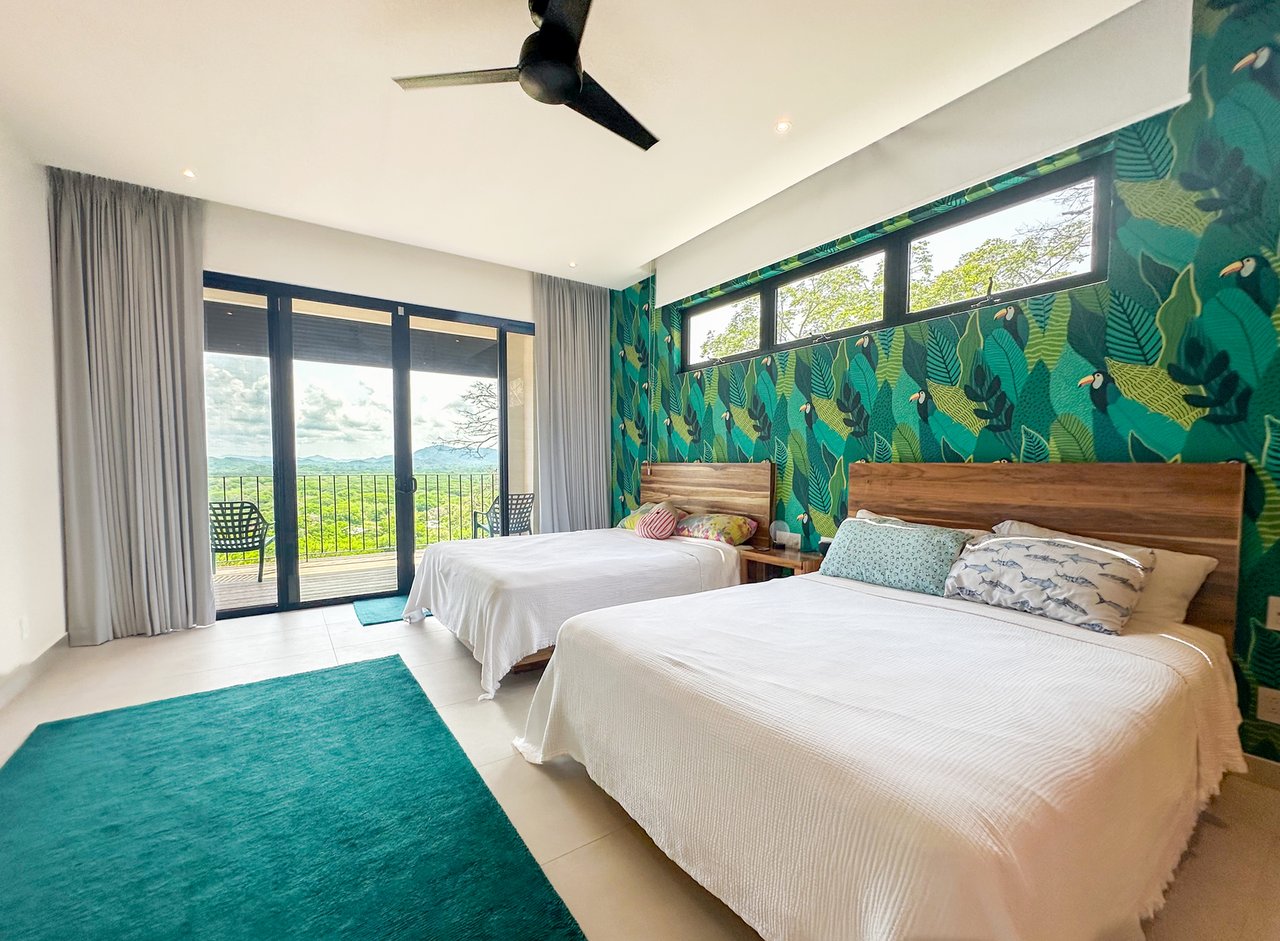Infinity Pool Ocean View Villa, Tamarindo, Guanacaste