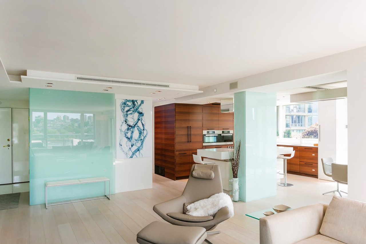 1383 Marinaside Crescent, #605