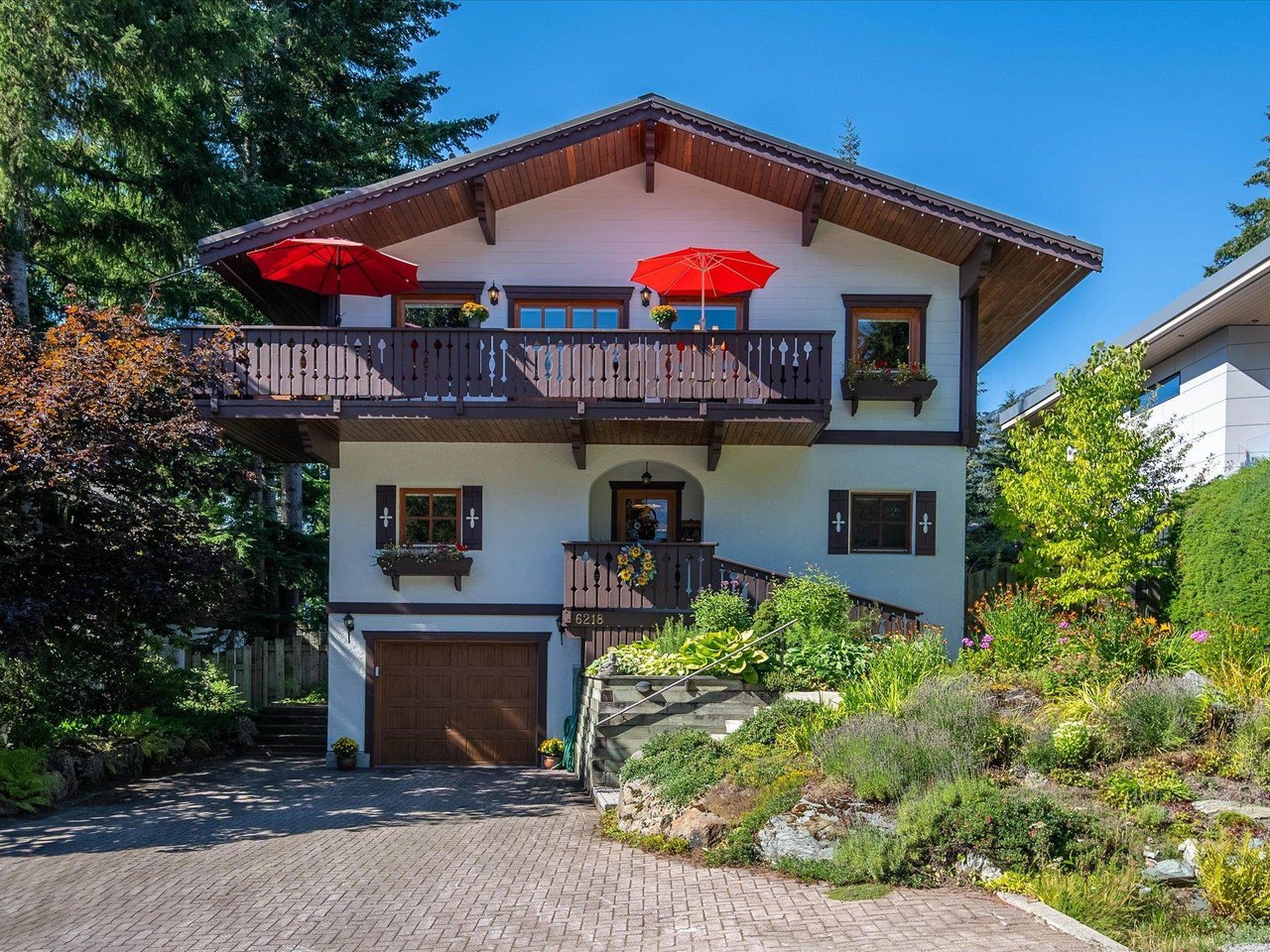 6218 Eagle Dr