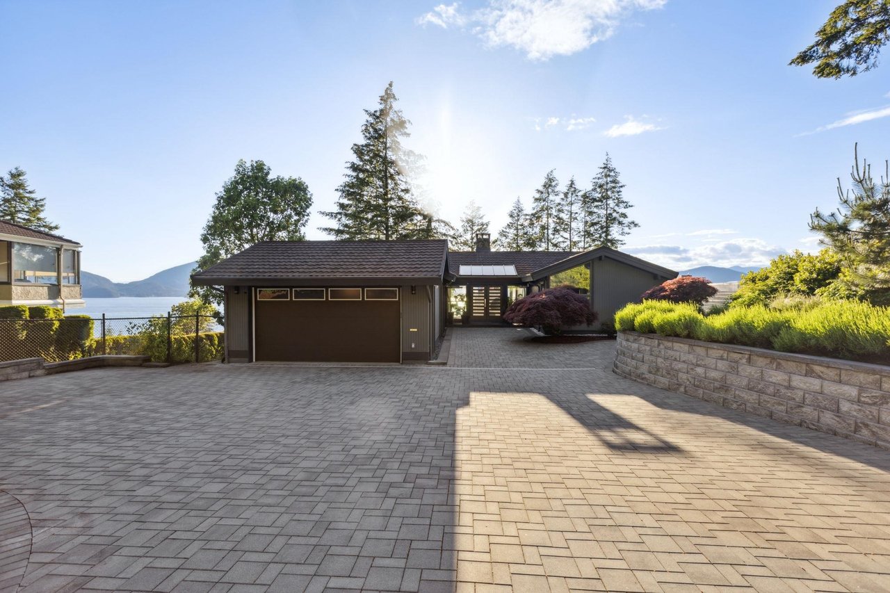 8579 Ansell Pl