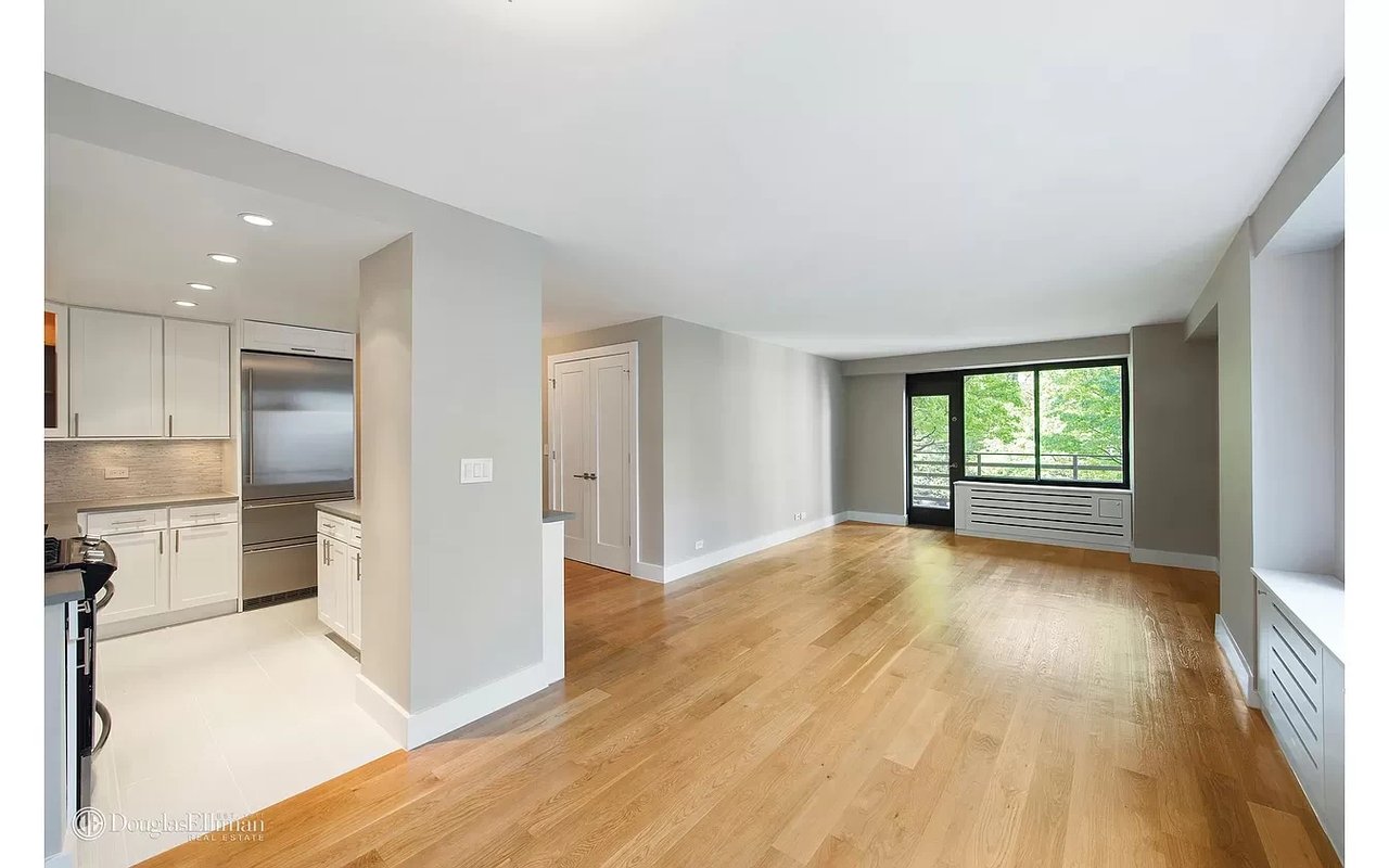 382 Central Park W, #11R