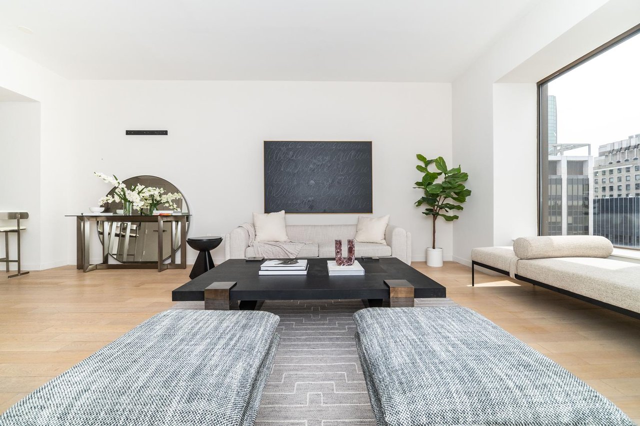 75 Wall Street, Apt 32-R
