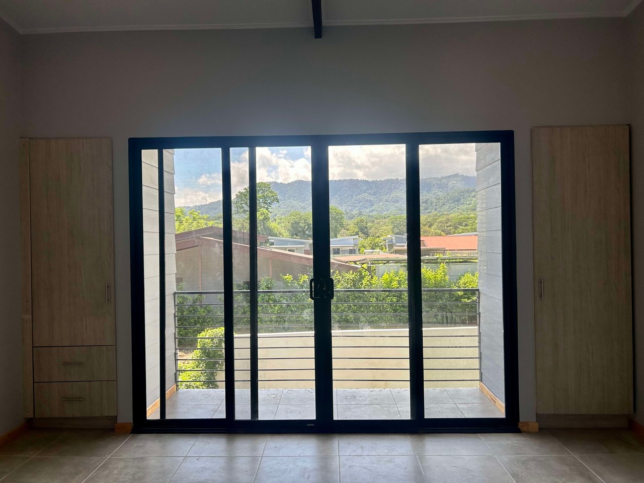 Brand New Modern 3 bed, 3 bath Villa in Uvita