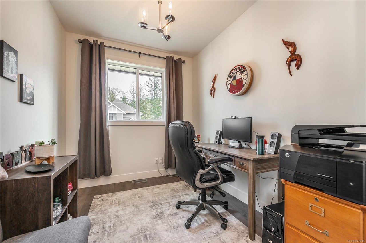 3535 Paperbark Cres