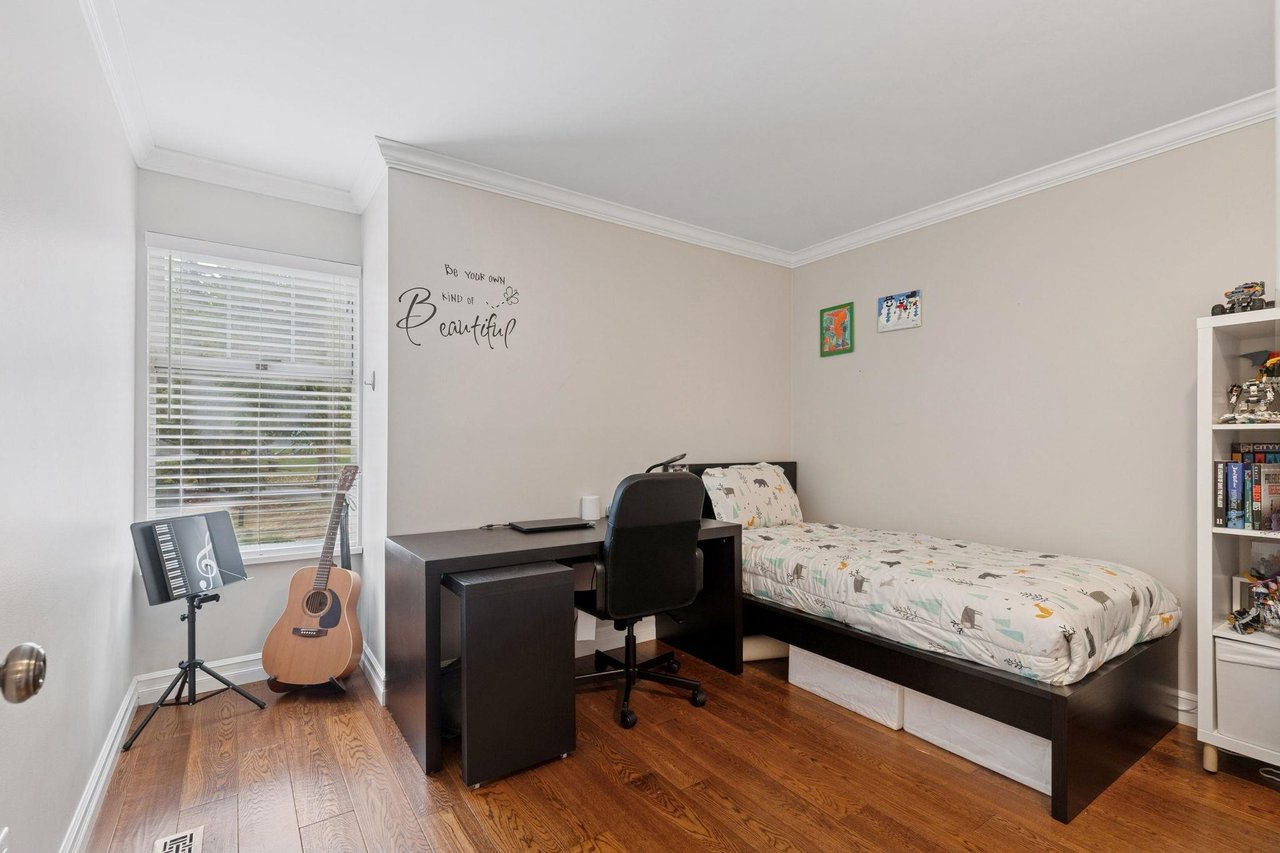 39-1140 Falcon Dr