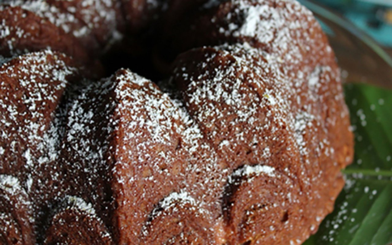 Cream Cheese Filled Pumpkin Bundt Cake