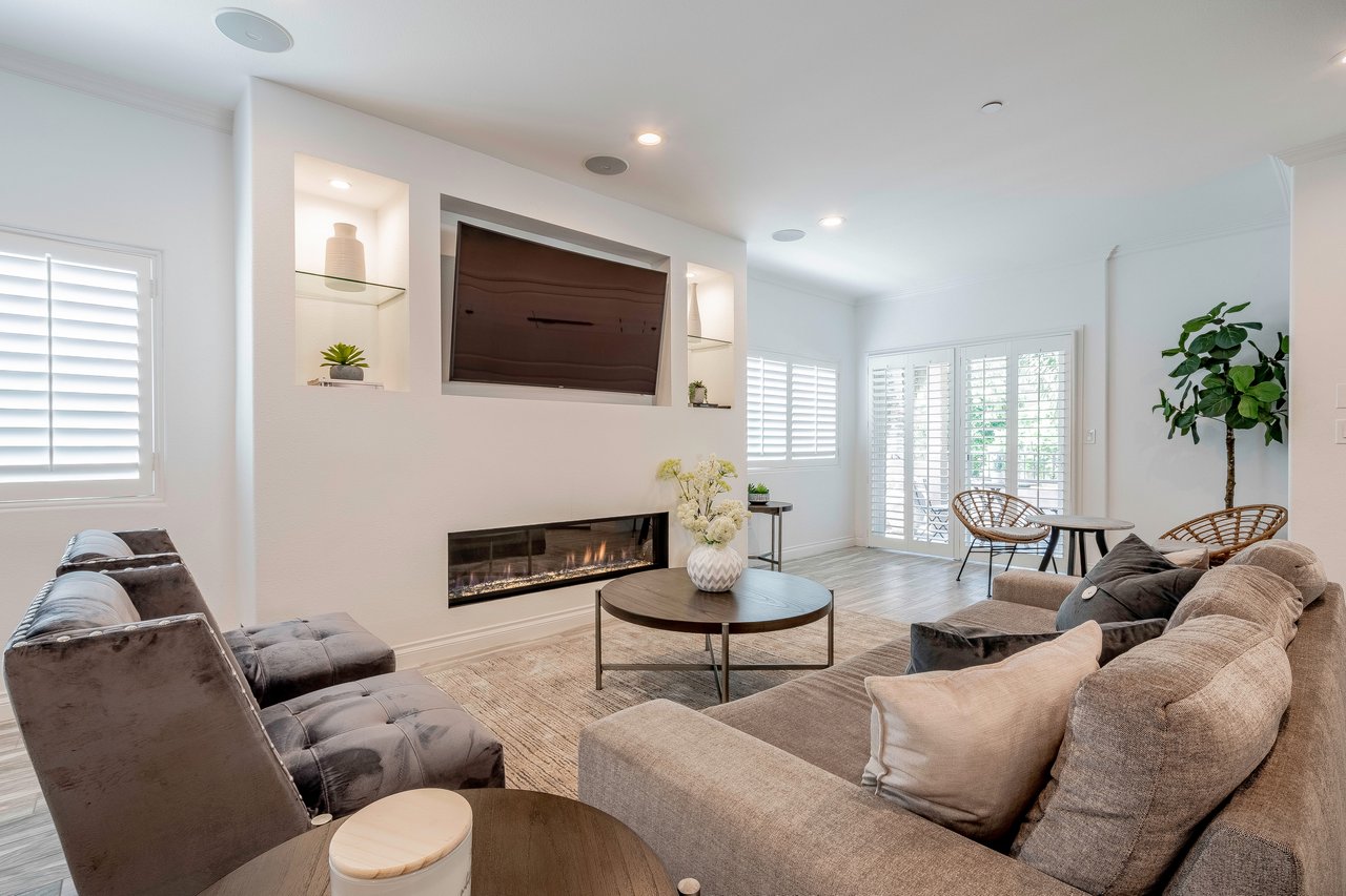 924 Palm Ave #101, West Hollywood, CA