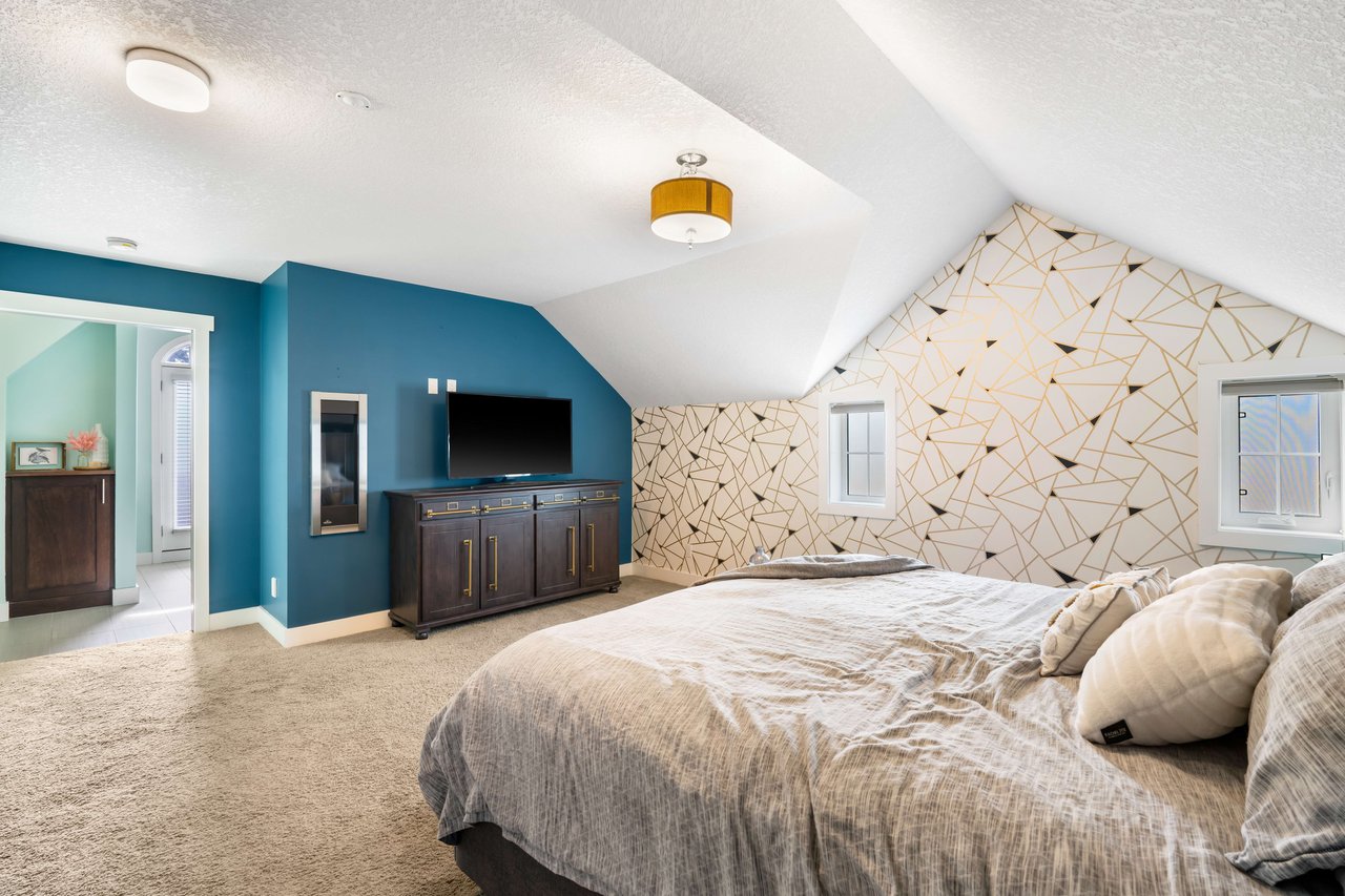 2020 27 Avenue SW Unit: 1