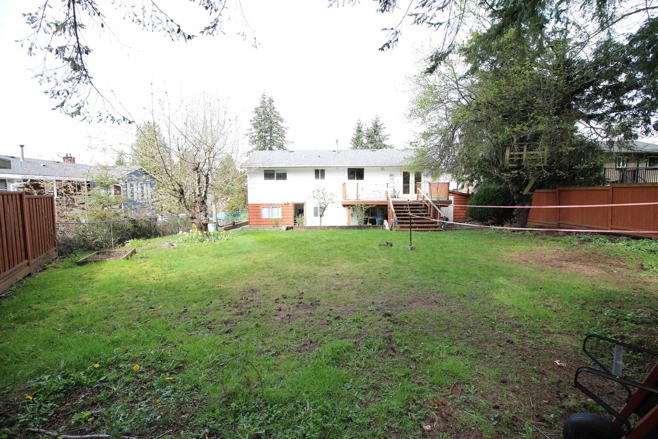 11682 71a Ave
