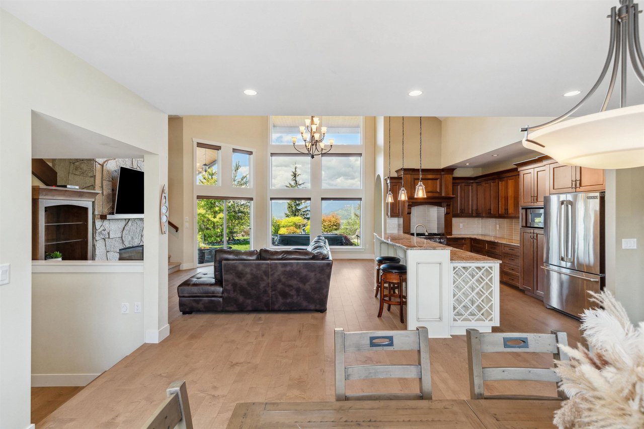 5399 Crimson Ridge