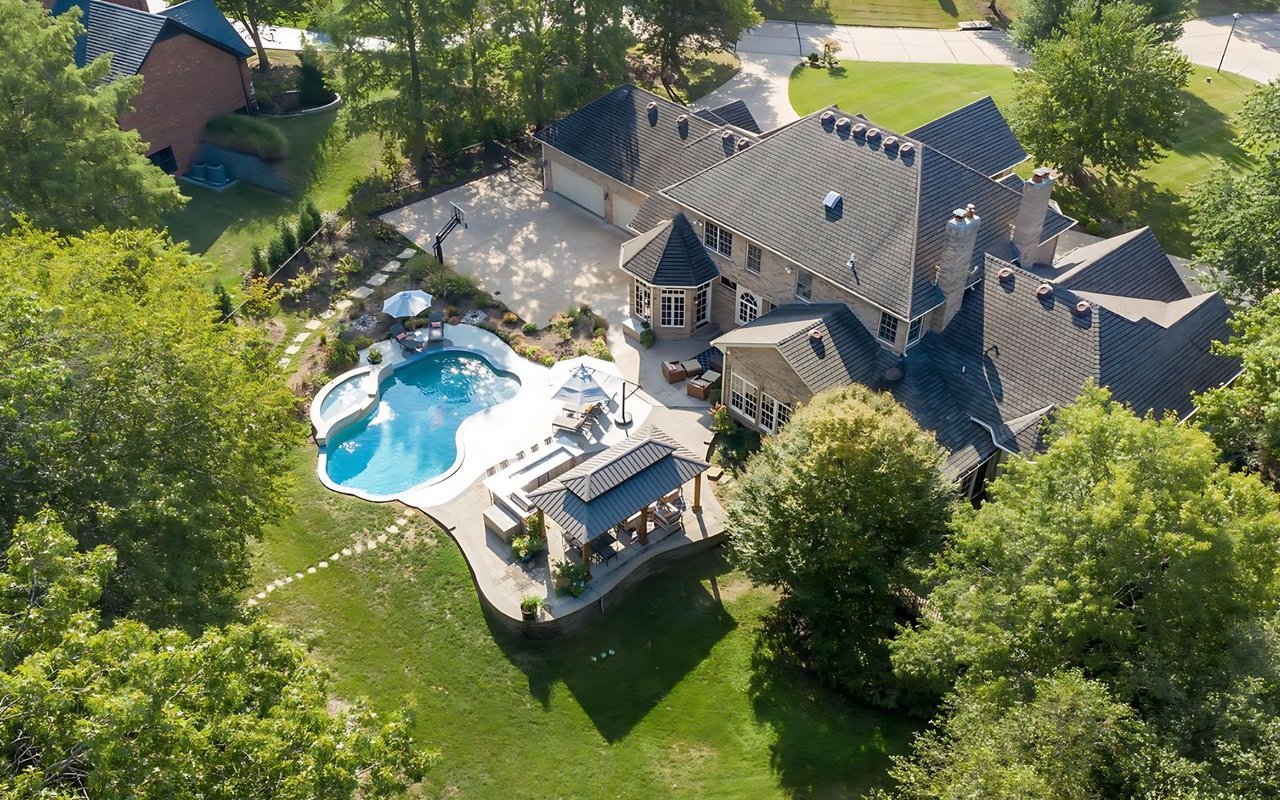 How to Buy a Luxury Home