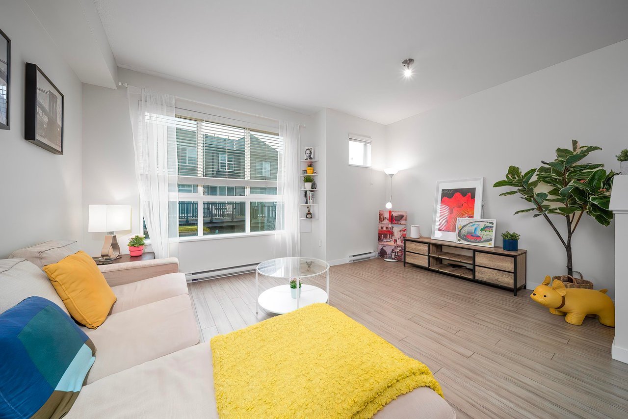 79-10489 Delsom Cres Cres