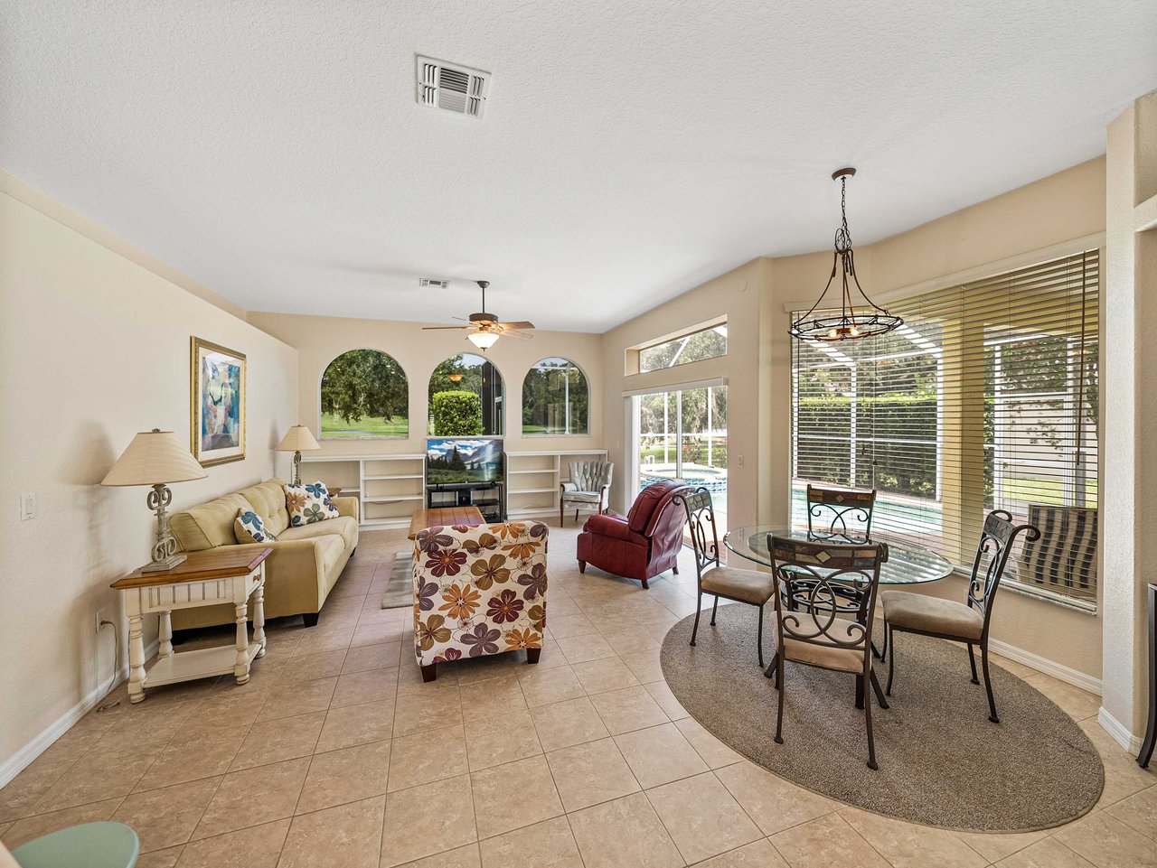 12427 FOREST HIGHLANDS DR