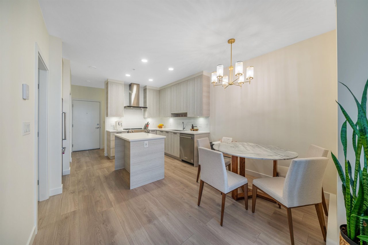 606-7169 14th Ave