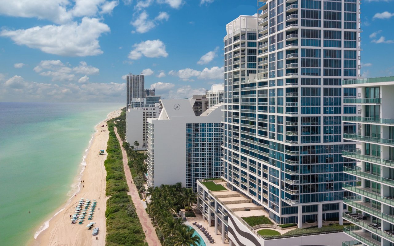 Carillon Miami Beach Collection