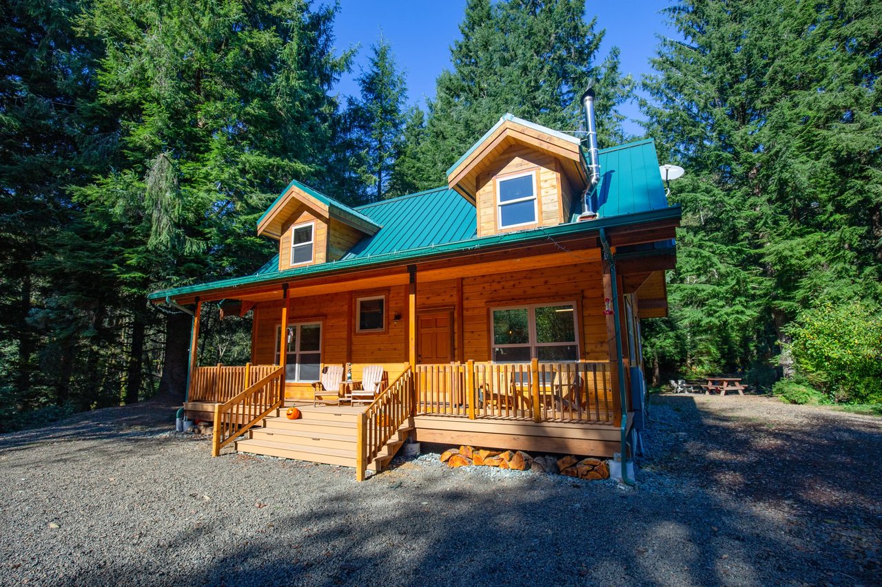 Nehalem Cabin in the woods