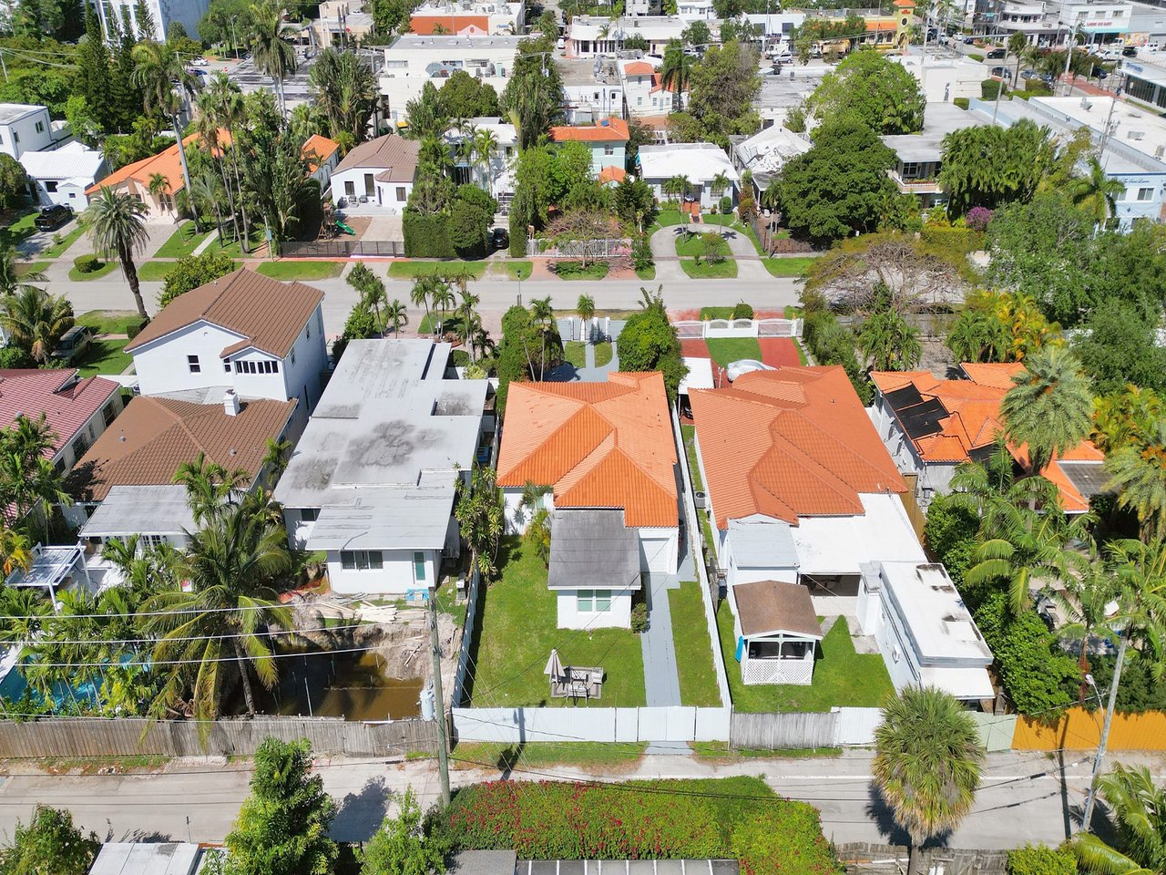 1435 Lenox Ave. Miami Beach, FL