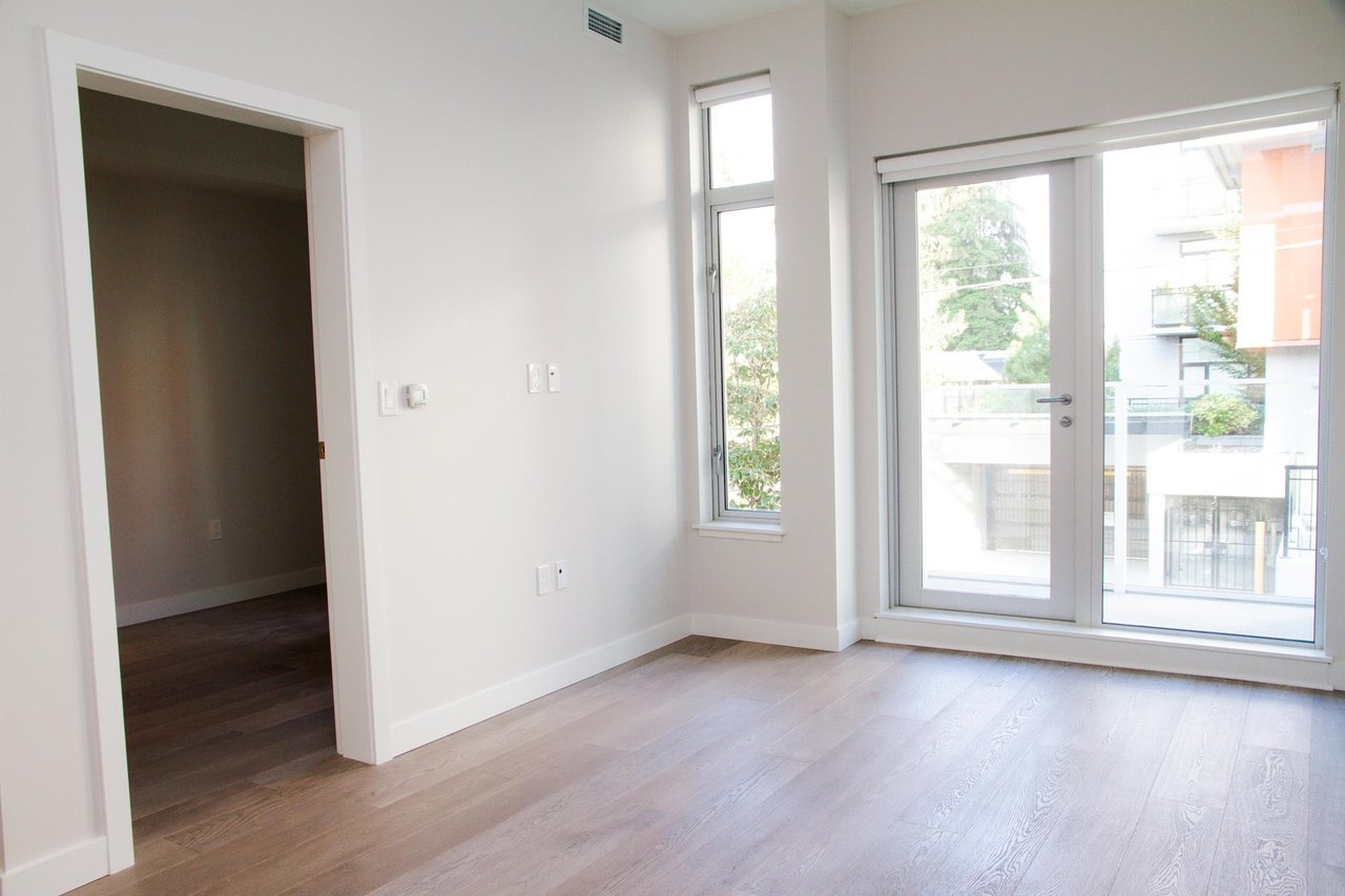 212-528 W King Edward Ave