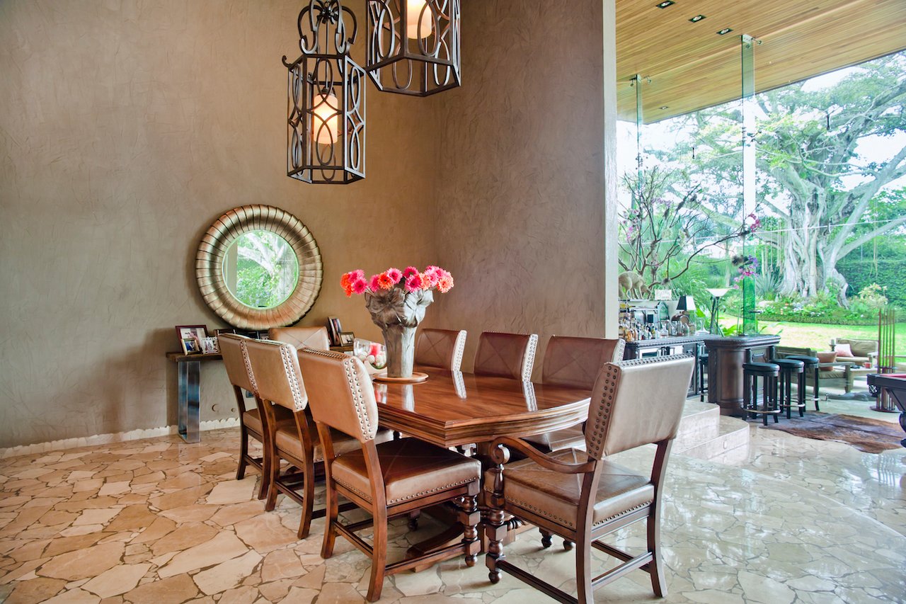 Private Secure Garden Estate, Escazu, San Jose