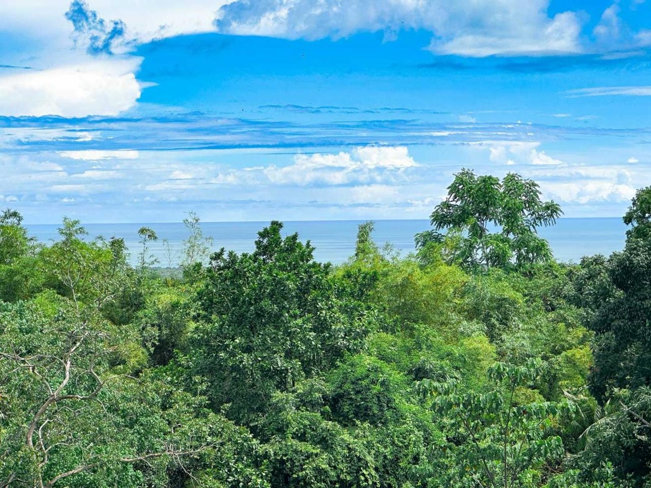 Secure Gated Villa Community, Ojochal, Puntarenas