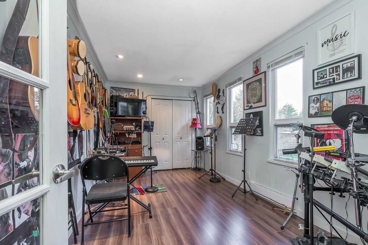 11044 Southridge Rd