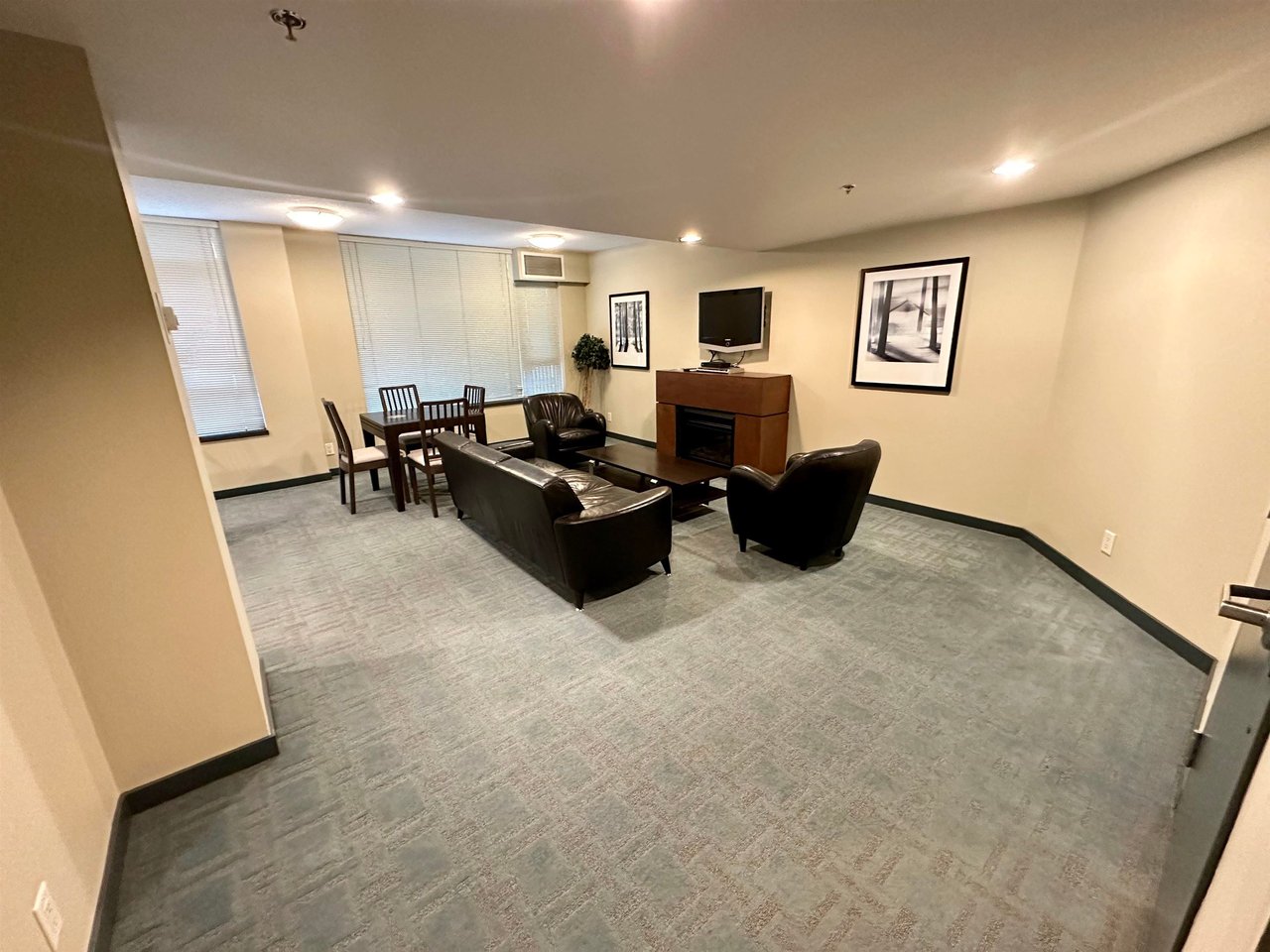 801-1650 W 7th Ave
