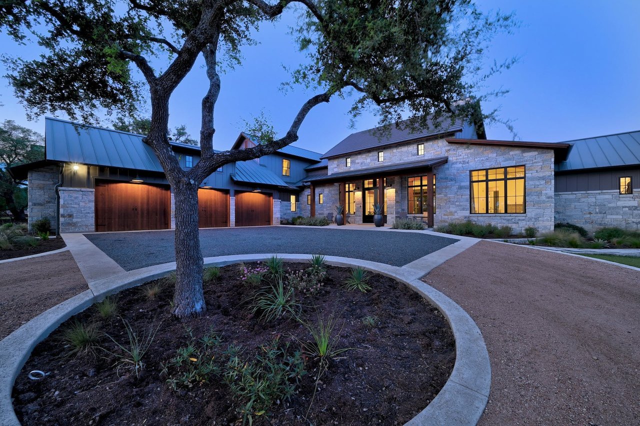 Luxury estate in Dripping Springs near Camp Lucy