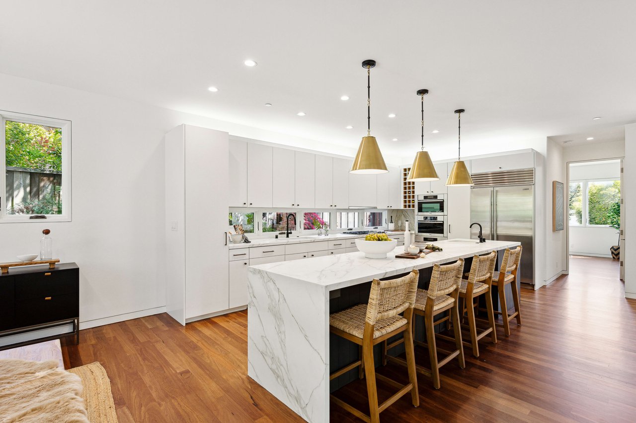 5 Fay Drive