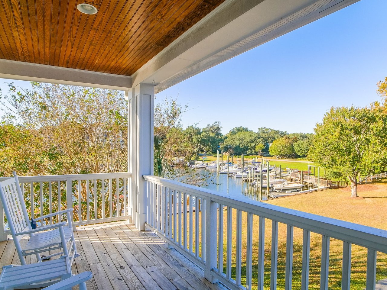 136  Skystasail Drive