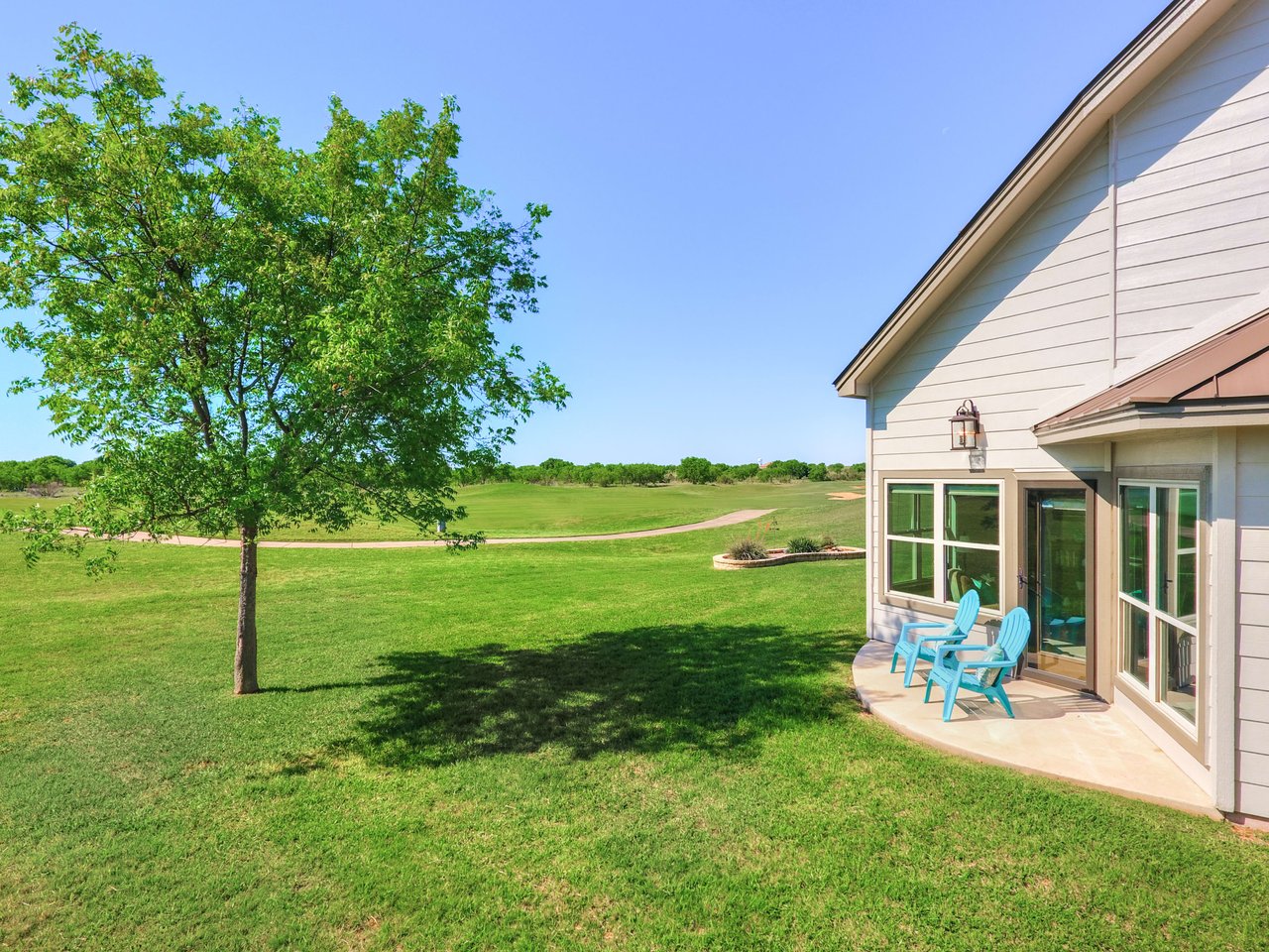 106 Meadow Bend Dr