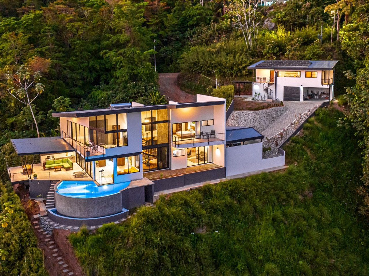 Solar Eco Estate with Guest House, Uvita, Puntarenas
