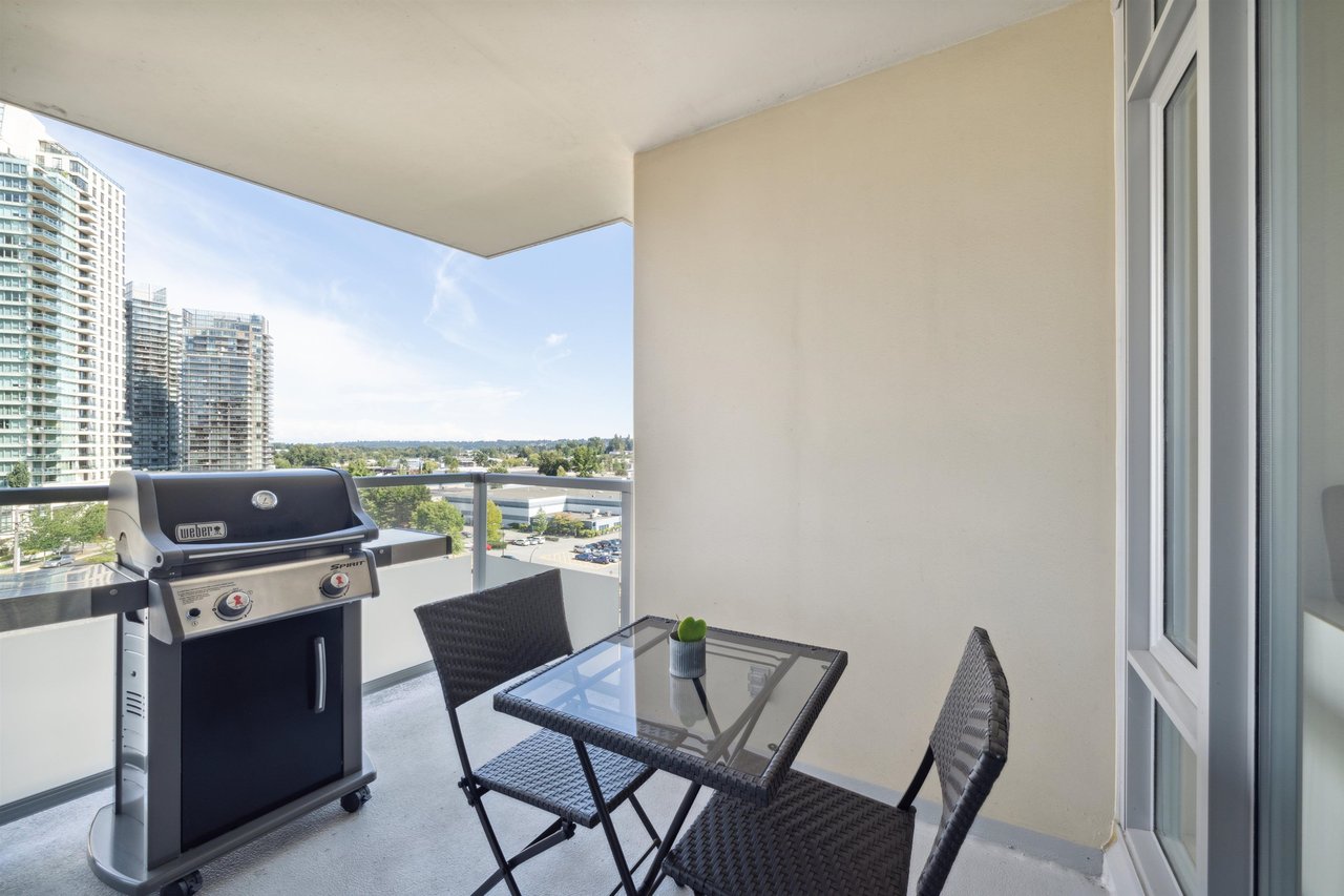 706-2133 Douglas Rd