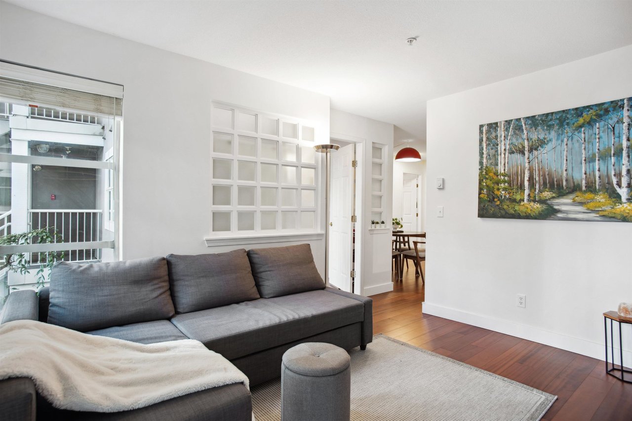 207-1333 W 7th Ave