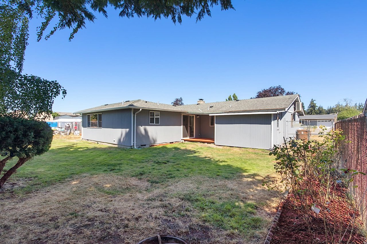 Meticulously Updated turnkey Rambler with A/C