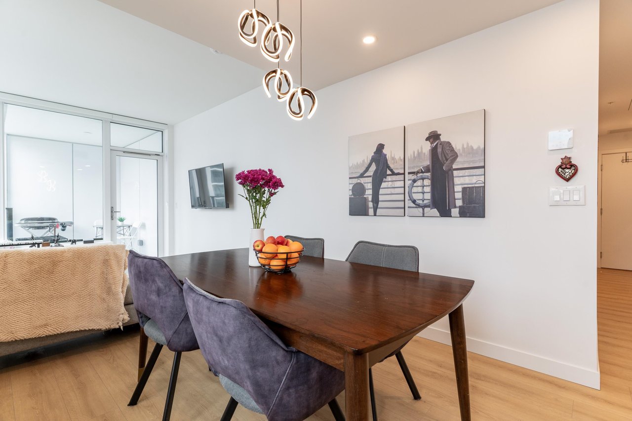 408-2425 Alpha Ave