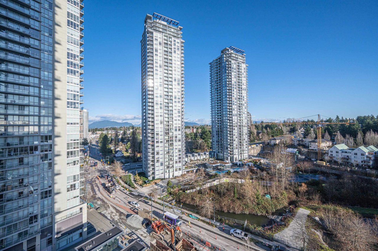 1206-9887 Whalley Blvd