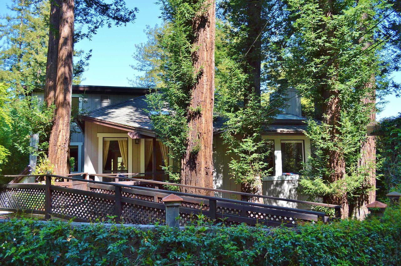 52 Piedmont Road, Larkspur