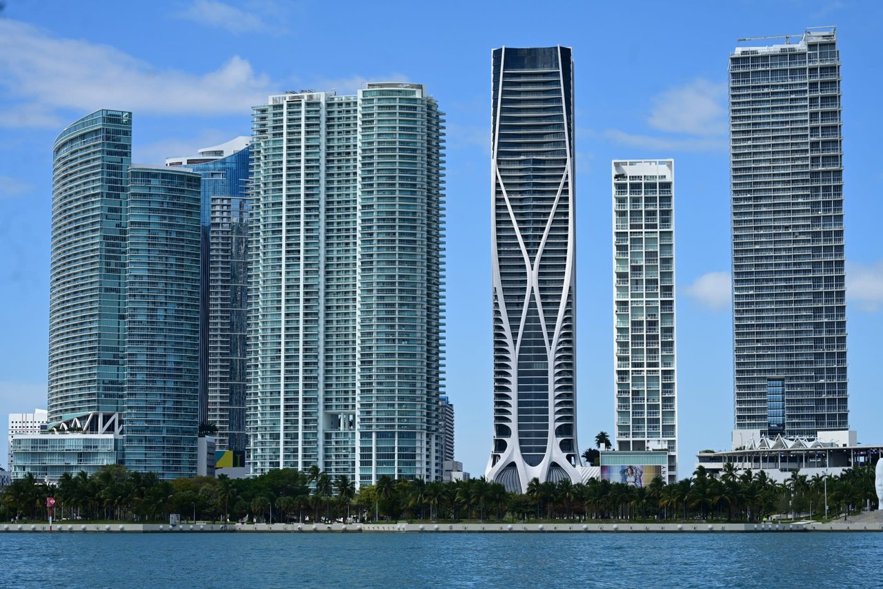 Miami has given the green light for the groundbreaking of its first supertall skyscraper, the 100-story Waldorf Astoria Hotel and Residences, signaling the start of vertical construction. (Posted Jan 2024)