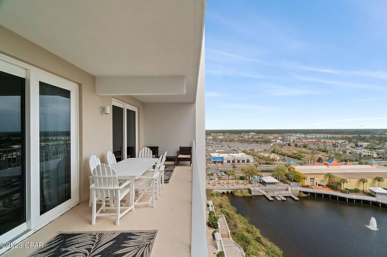 9902 S Thomas Drive Unit 1028