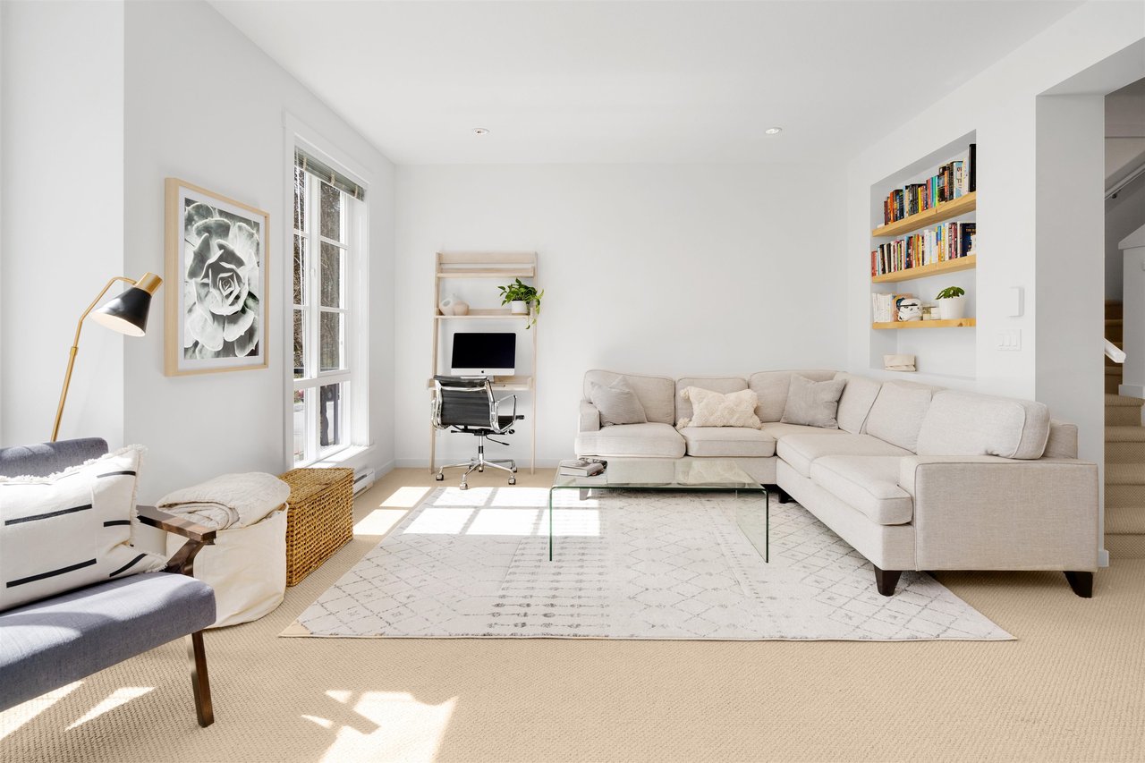 11-3445 Wilkie Ave