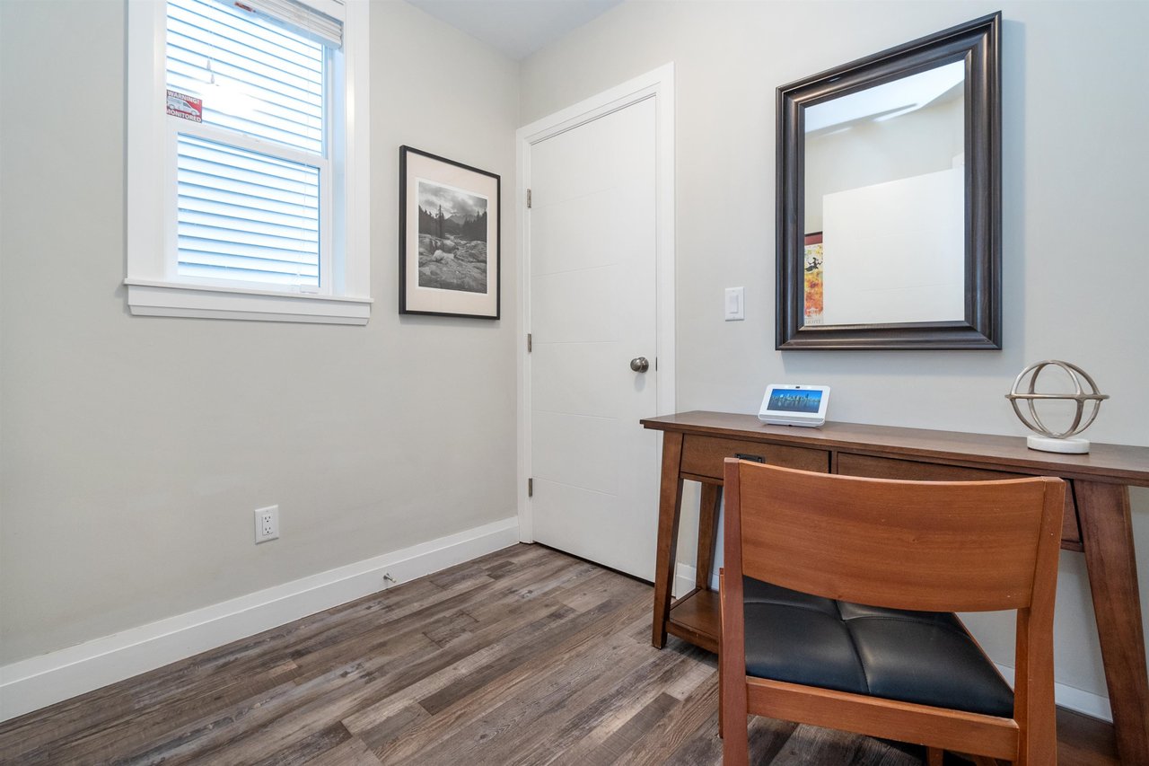 18-47042 Macfarlane Pl