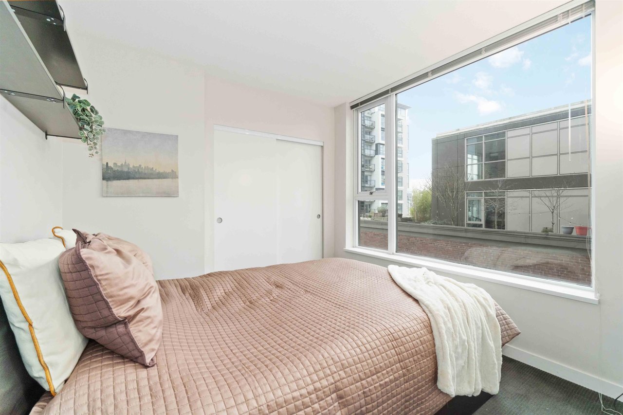 512-1919 Wylie St