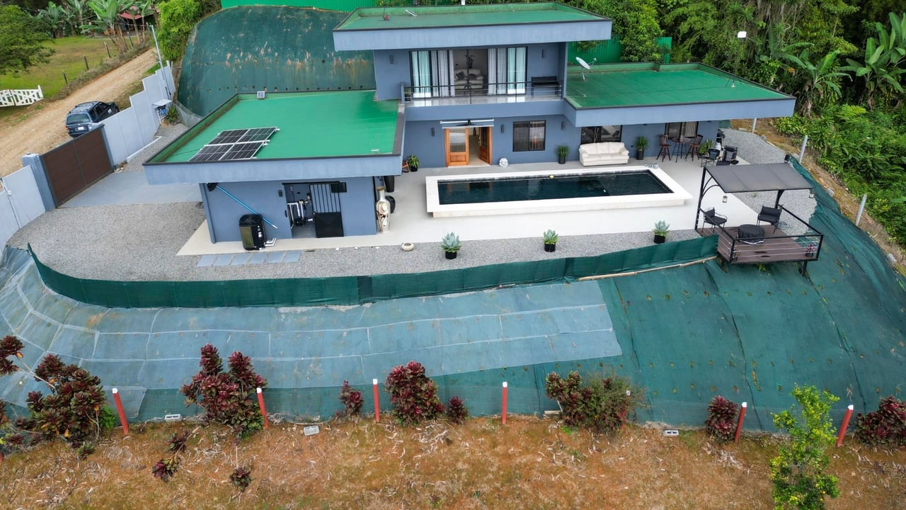 Tropical Villa with Guest Casita, Perez Zeledon, San Jose