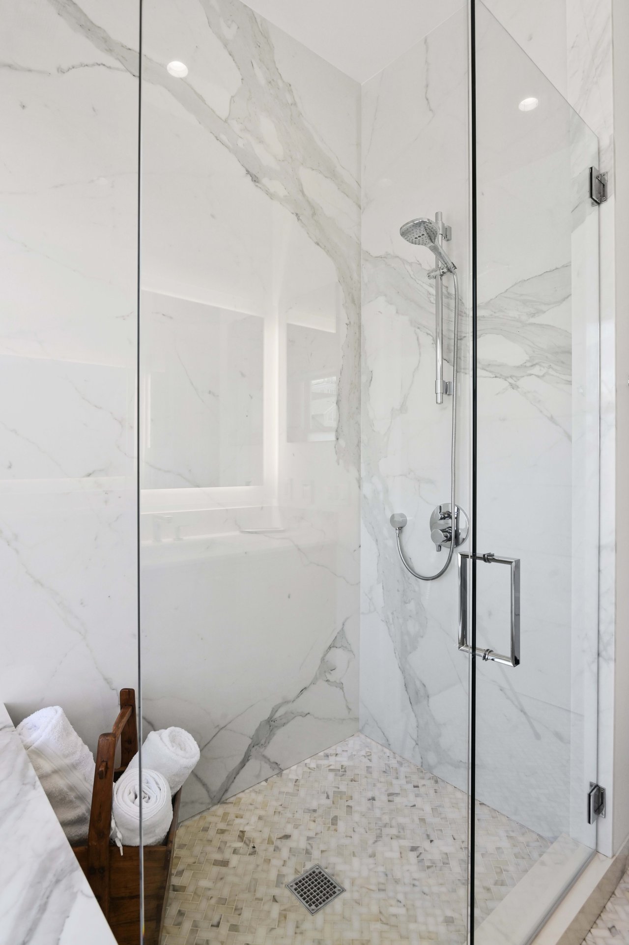 Designer-Renovated 3BD Cow Hollow Condo