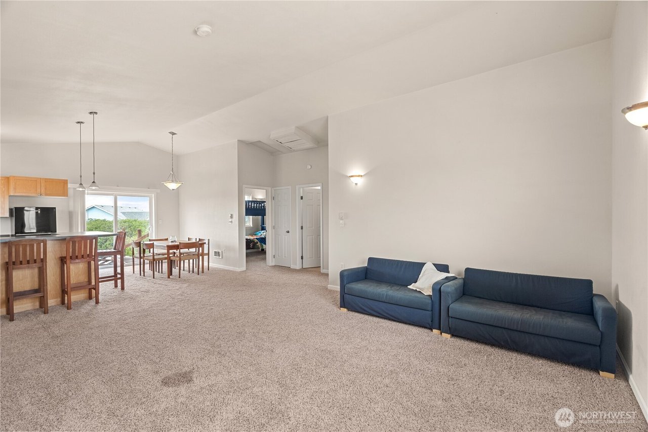 1203 E Ocean Shores Blvd